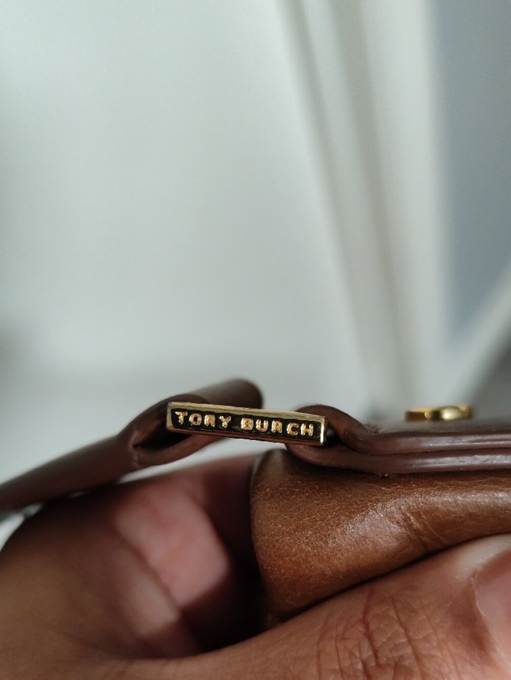 Tory Burch Chocolate Brown Leather Hobo with Gold Logo - Picture 5 of 8